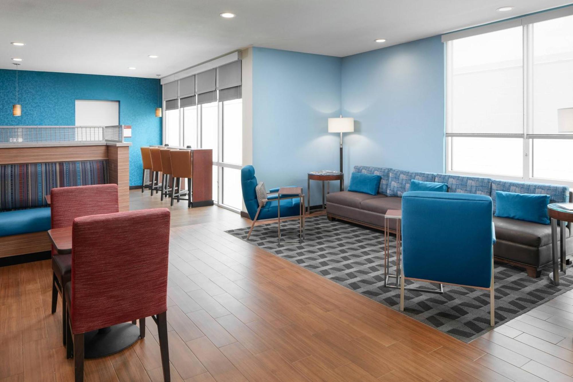 Towneplace Suites By Marriott Tampa South Exteriör bild